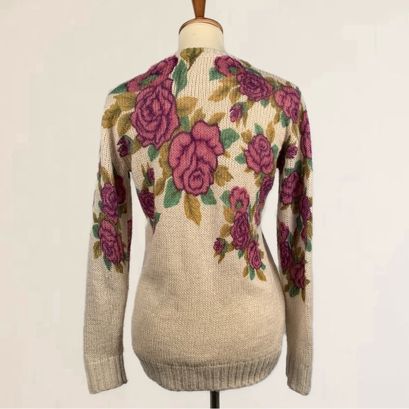Pins & Needles Urban Outfitters Knit Sweater Rose Printed Pattern - Picture 5 of 9